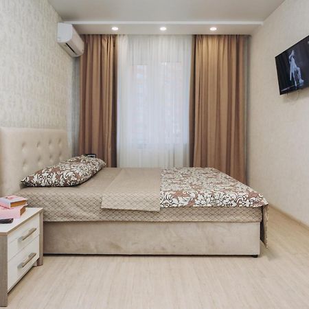 Luxe Apart-Hotel Near Lavina New Building 1 Floor Sumy Luaran gambar