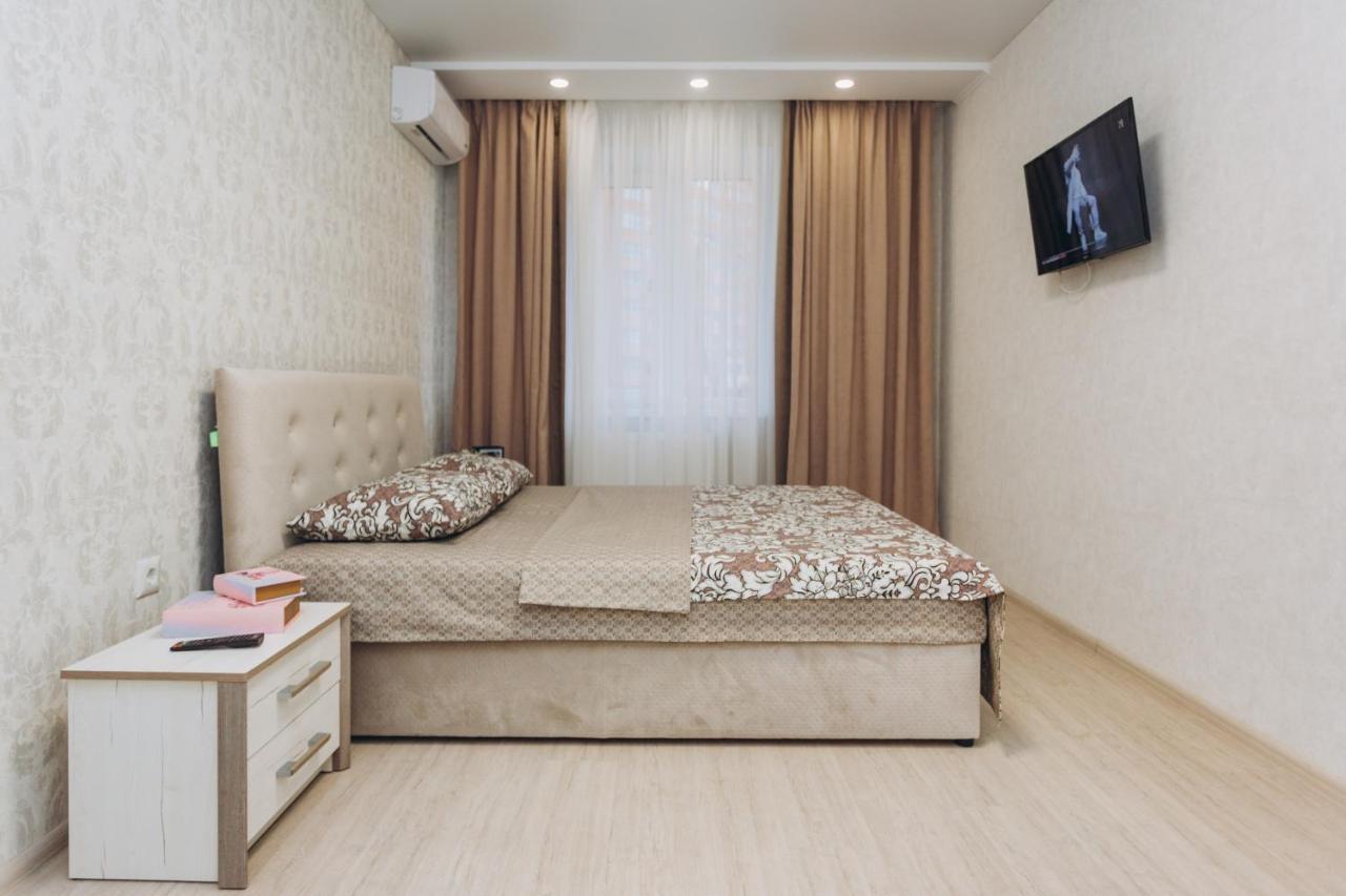 Luxe Apart-Hotel Near Lavina New Building 1 Floor Sumy Luaran gambar