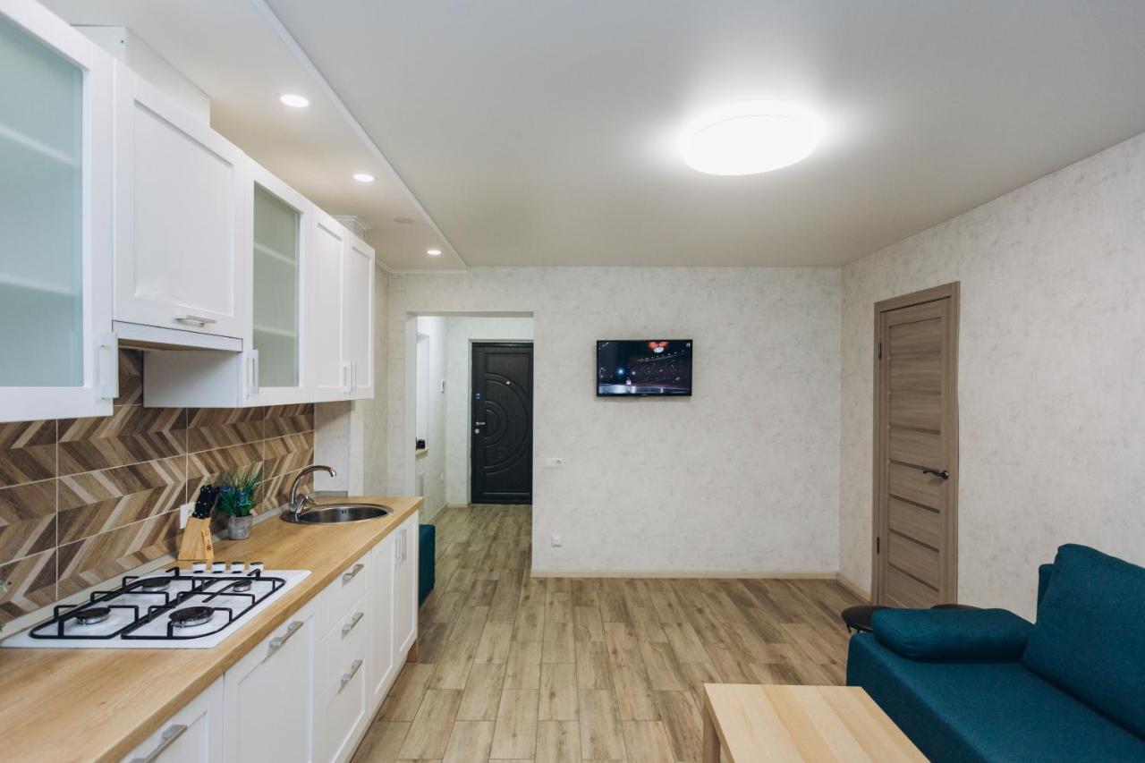 Luxe Apart-Hotel Near Lavina New Building 1 Floor Sumy Luaran gambar