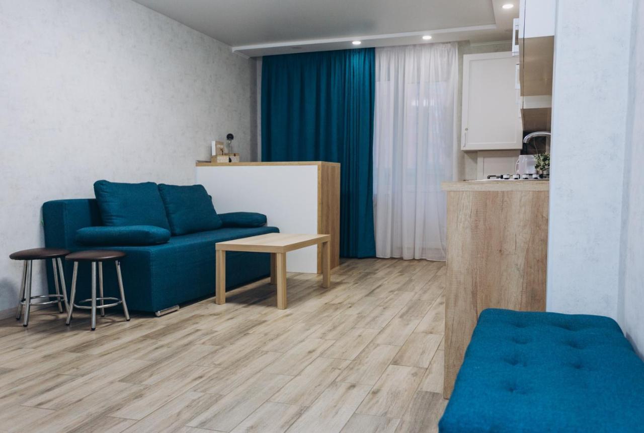 Luxe Apart-Hotel Near Lavina New Building 1 Floor Sumy Luaran gambar