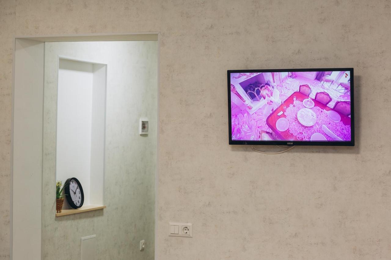 Luxe Apart-Hotel Near Lavina New Building 1 Floor Sumy Luaran gambar