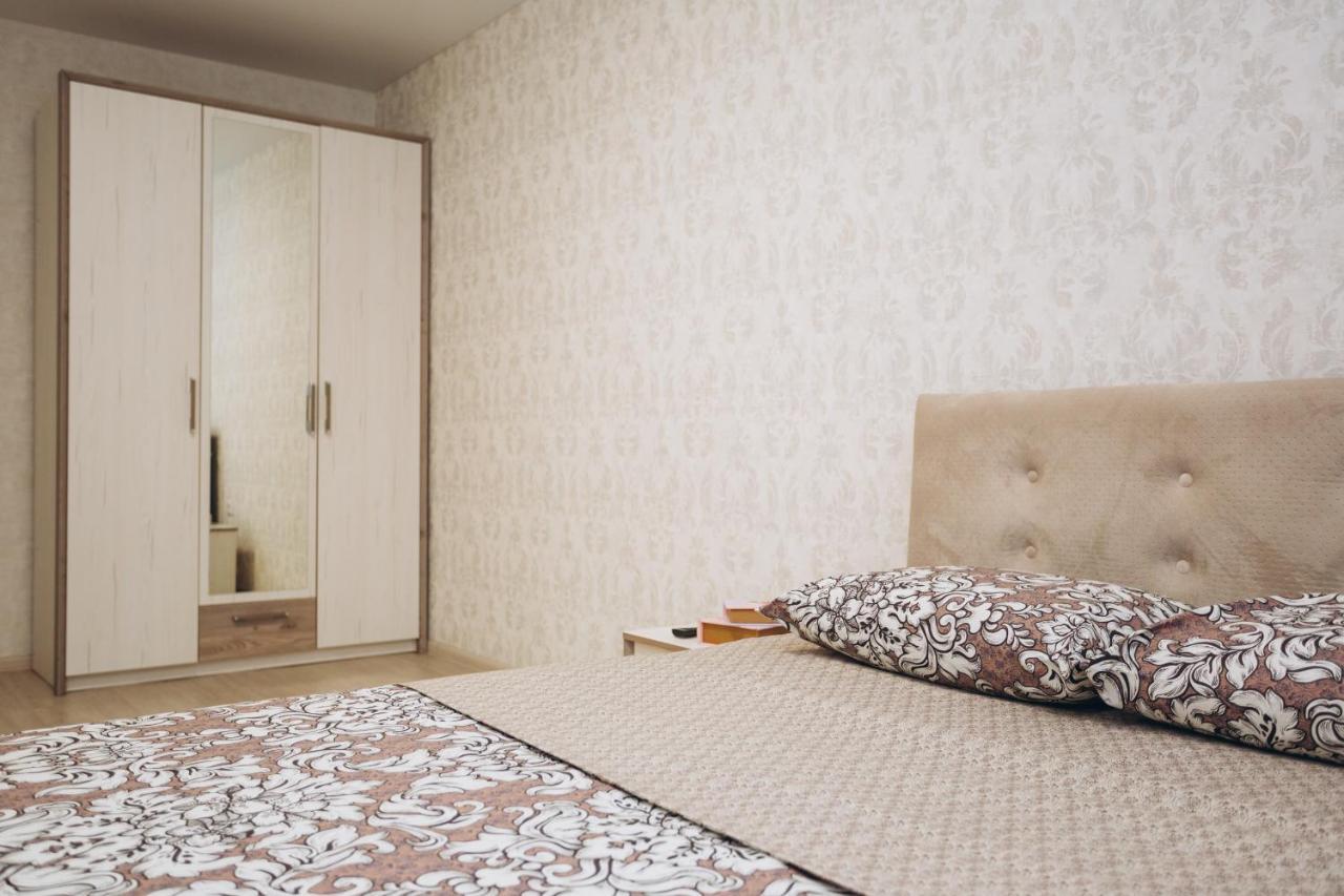 Luxe Apart-Hotel Near Lavina New Building 1 Floor Sumy Luaran gambar